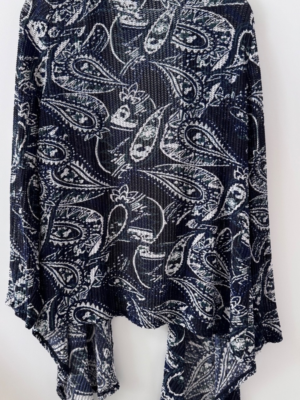Chico’s Easywear Textured Paisley Cardigan Size 3 - Picture 2 of 7